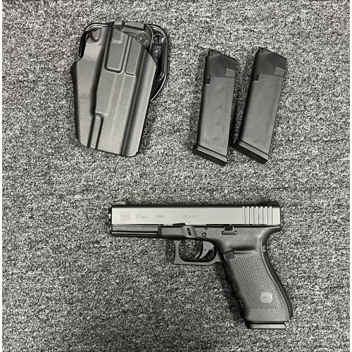 Used Glock 21 Gen 4 With 3 Magazines and Safariland Holster