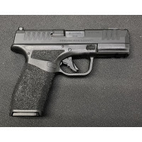 Used Hellcat Pro Comp with 2 Magazines and Holster