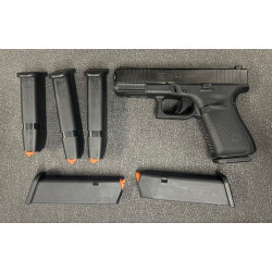 Used Glock 19 Gen 5 Unfired with Extra Magazines (1 of 2)
